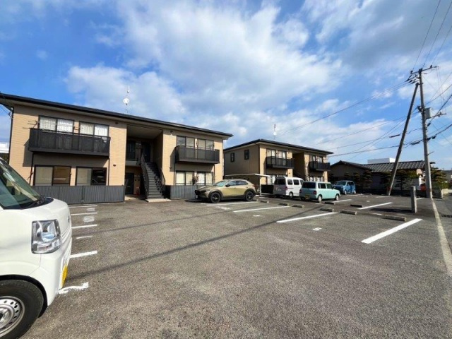 フォブール鶴見Ｂの駐車場|駐車場