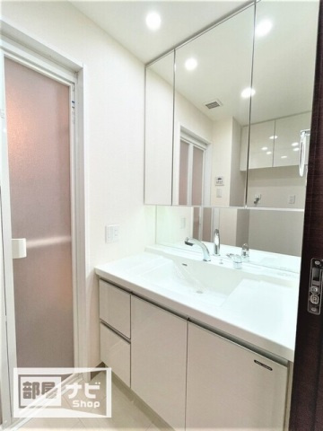 ロイヤルガーデン高松駅南の洗面所|洗面所