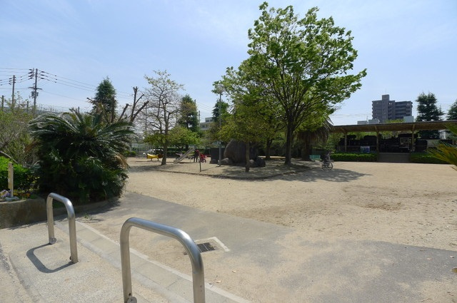 ファミール錦町|公園