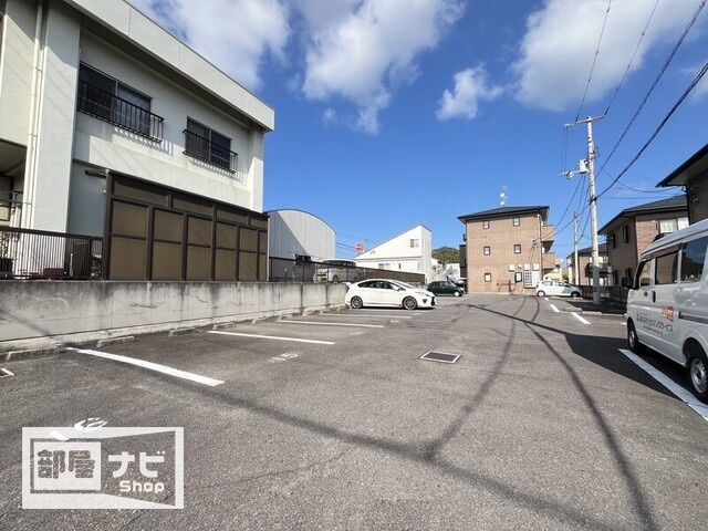 フォブール新居の駐車場|駐車場