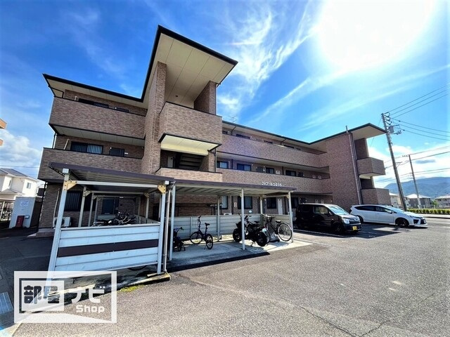 フォブールつるうちの駐車場|駐車場