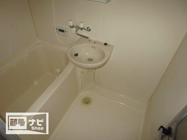 フィネス中屋敷の浴室|バス