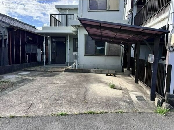 苅外山貸家　　刈谷市近郊の賃貸はクラスホーム刈谷店の駐車場