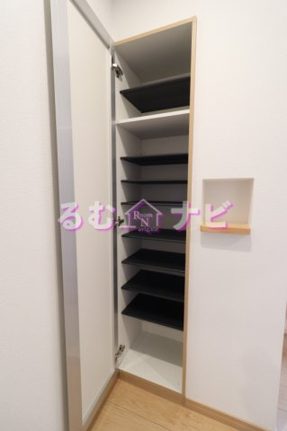 福岡市博多区那珂１丁目のアパートの玄関