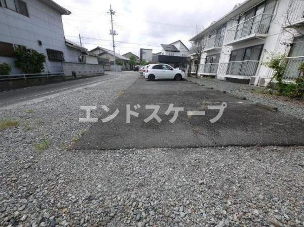 ル・ポールの駐車場|高崎、前橋のお部屋探しはエンドスケープまで！お客様の理想お聞かせ下さい♪