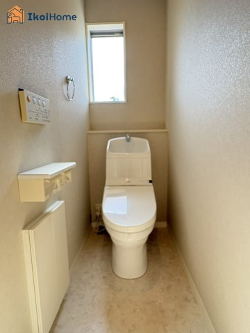 神戸市西区上新地1丁目　中古戸建のトイレ|【ホームページに現地動画掲載中】●年中無休：当日予約可●各階は節水タイプのウォッシュレット付お手洗い