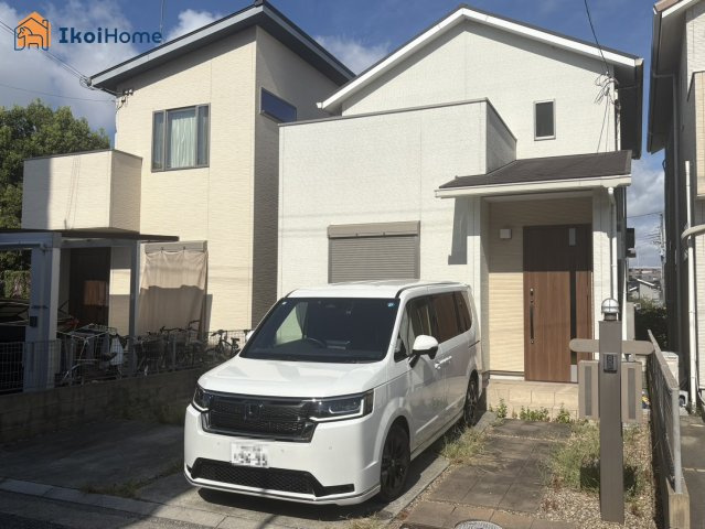 神戸市西区上新地1丁目　中古戸建の駐車場|【ホームページに現地動画掲載中】●年中無休：当日予約可●お車は並列で2台駐車可能です。

