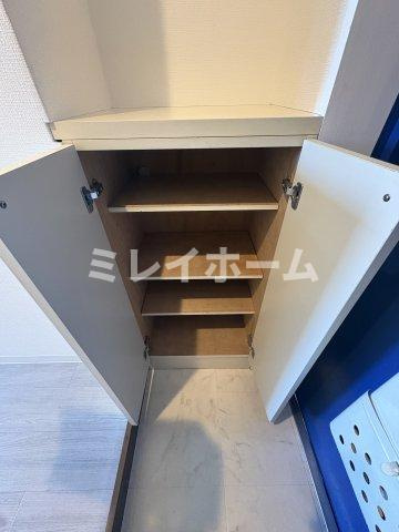 セントラル大森の収納|同建物内、別のお部屋の参考写真になります。