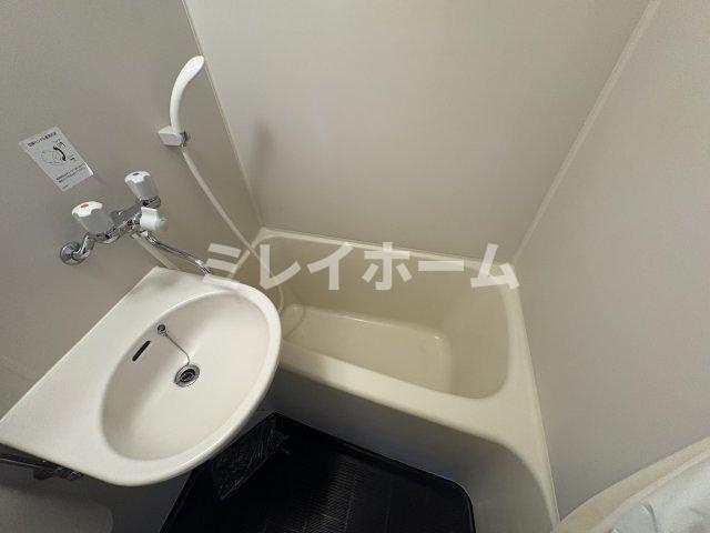セントラル大森の浴室|同建物内、別のお部屋の参考写真になります。