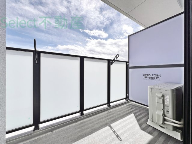 S-RESIDENCE金山三丁目のバルコニー