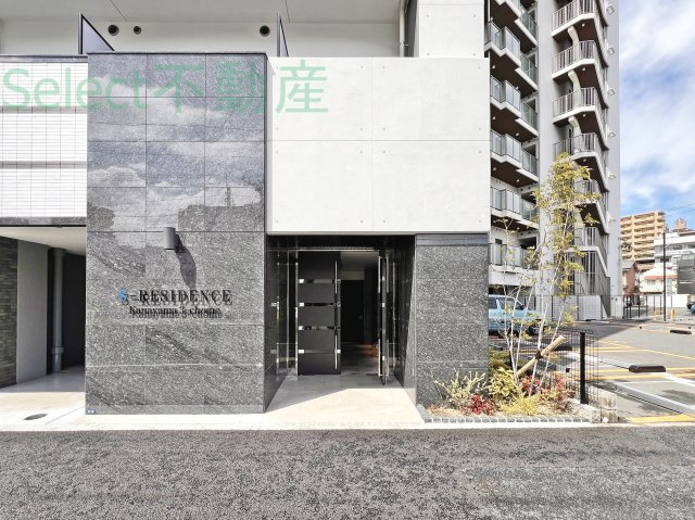 S-RESIDENCE金山三丁目のエントランス
