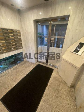 ラクラス荻窪のエントランス