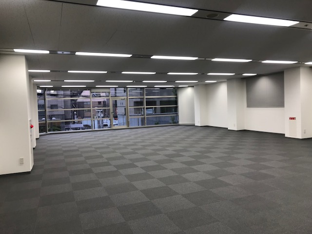 港区新橋５丁目の店舗事務所
