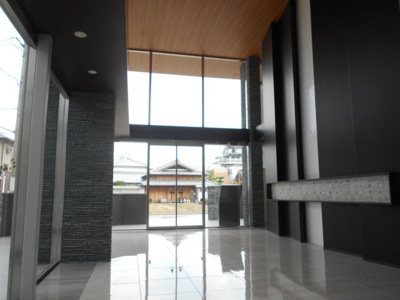 【エントランス】 | ALBERGO三国ヶ丘