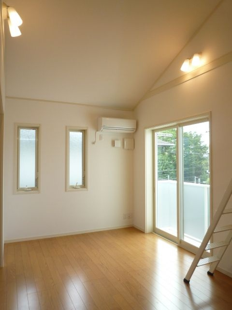 ＤＭ深沢２１６７の居間・リビング