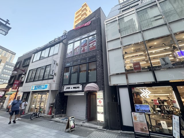TCRE浅草駅前ビルの外観