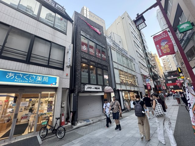 TCRE浅草駅前ビルの外観