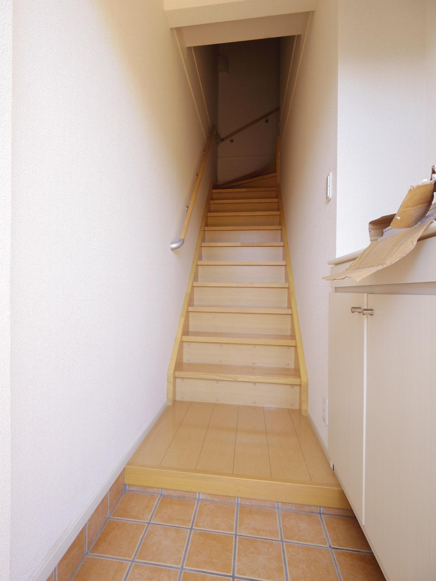 サンライズ テールの玄関