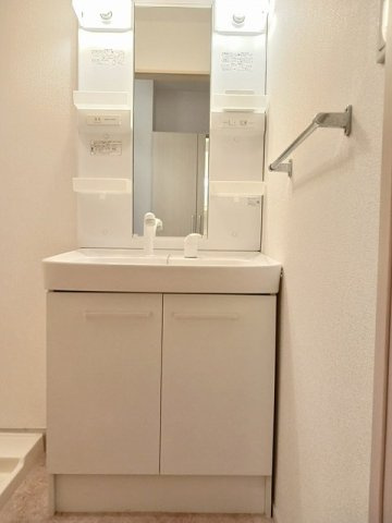 ボヌール錦城　　刈谷市近郊の賃貸はクラスホーム刈谷店の洗面所|コンパクトで使いやすい洗面所