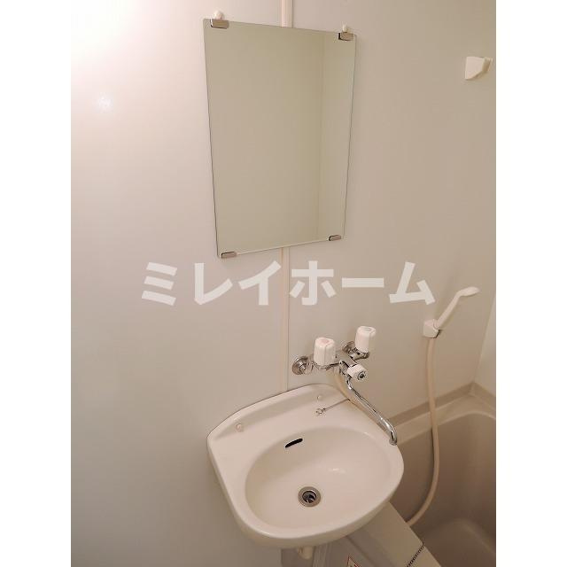 プレール大森EASTの洗面所