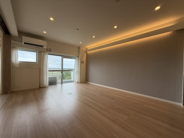 井の頭パークサイドマンションの居間・リビング
