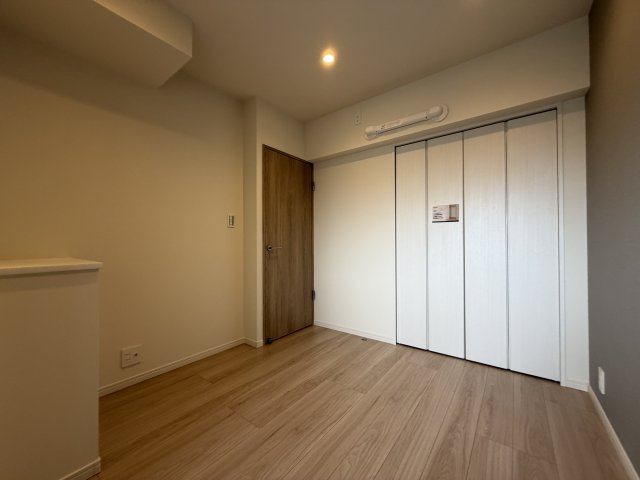 井の頭パークサイドマンションの洋室|（約4.8帖）