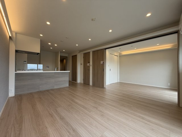 井の頭パークサイドマンションの居間・リビング