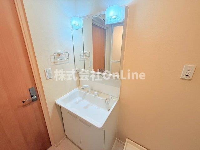 八尾市明美町２丁目の賃貸マンションの独立洗面台