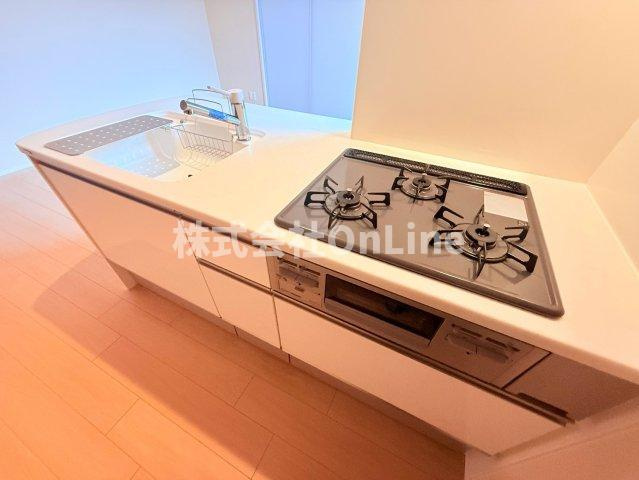 八尾市明美町２丁目の賃貸マンションのキッチン