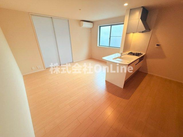 八尾市明美町２丁目の賃貸マンションの居間・リビング