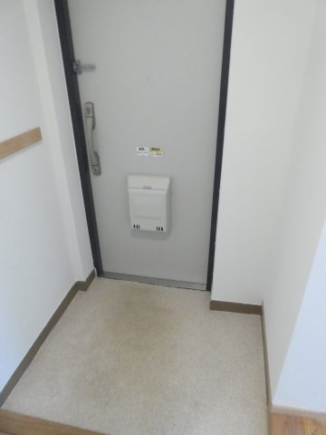 下駄箱も置けるスペースあります。