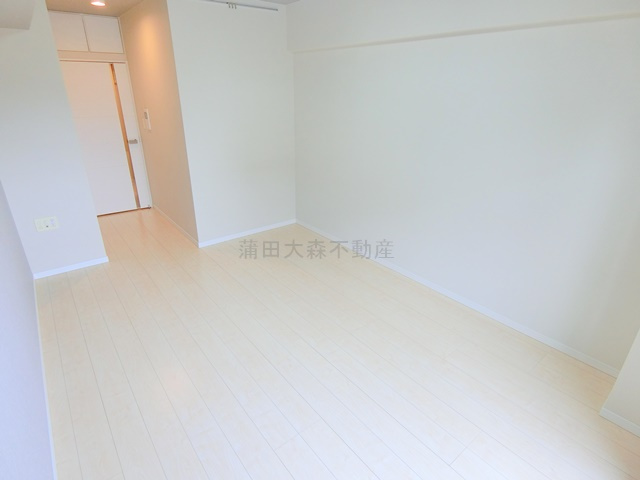 AXASアクサス大森西Asyl Courtの玄関