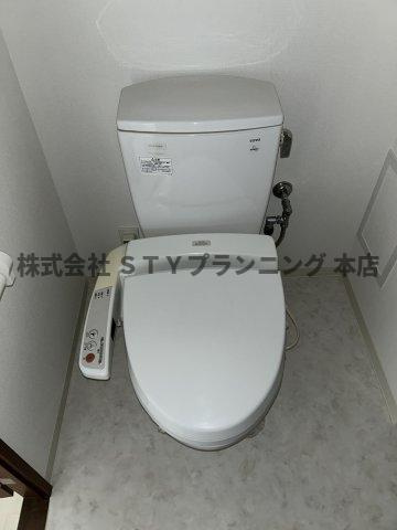 仲介手数料０円！ヴァリエ東別院のトイレ