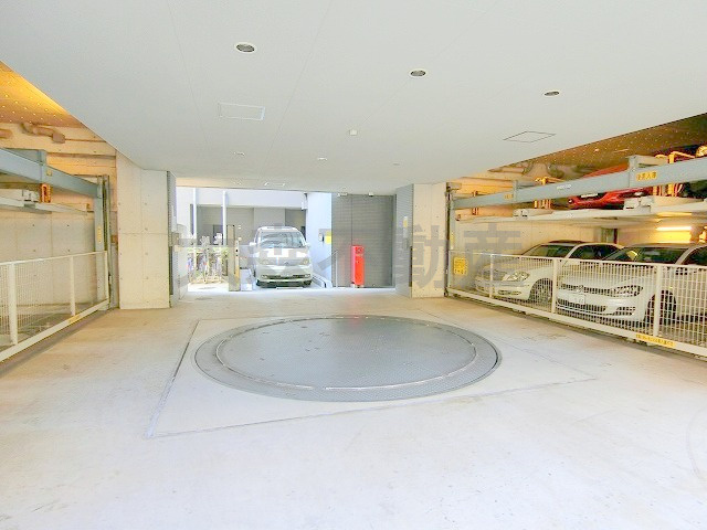 プロスペクト大森海岸の駐車場