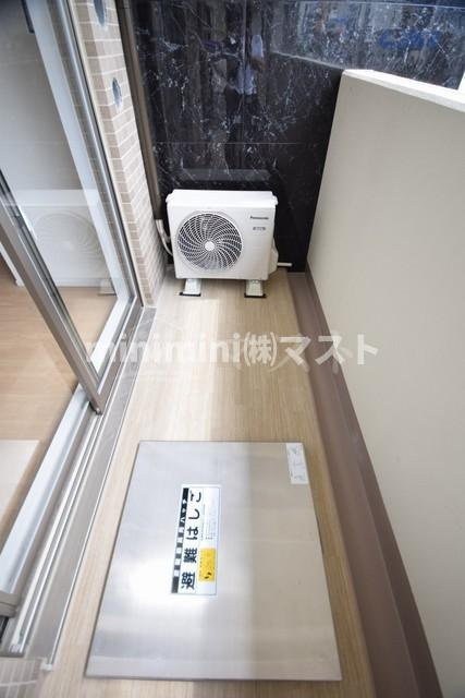 セオリー難波南プレミアムのバルコニー