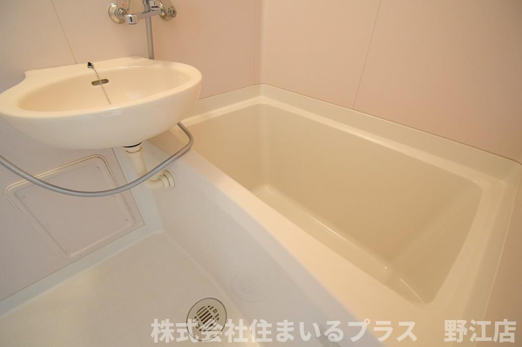 インターナショナル関目の浴室