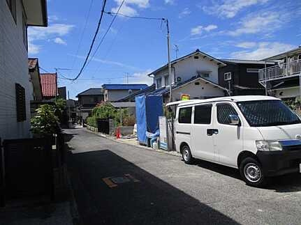 廿日市市佐方２丁目　新築一戸建ての前面道路含む現地写真
