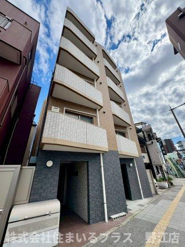 ロイヤルハイツ今市の外観