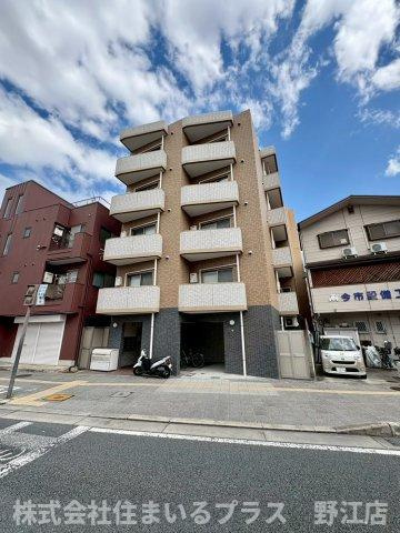 ロイヤルハイツ今市の外観