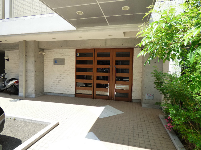 【エントランス】プライムライフ三宮磯上公園