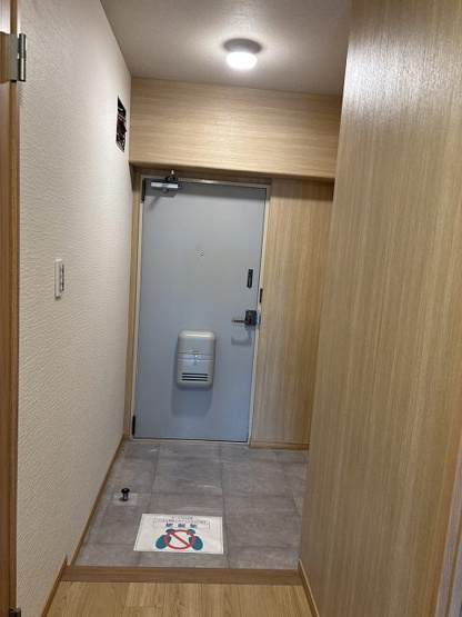 【玄関】 | シャルマンコーポ草津 | きれいな玄関です