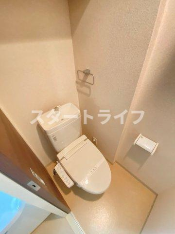 大阪市東淀川区西淡路１丁目の賃貸マンションのトイレ