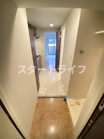 大阪市東淀川区西淡路１丁目の賃貸マンションの玄関