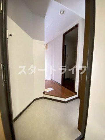 大阪市東淀川区東中島４丁目の賃貸マンションの玄関