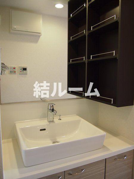 板橋区弥生町の賃貸マンションの洗面所
