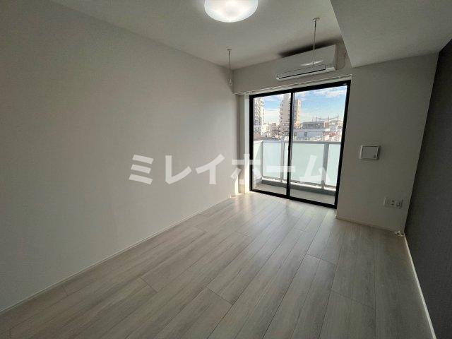 LUMEED羽田の居間・リビング|同建物内、別のお部屋の参考写真になります。