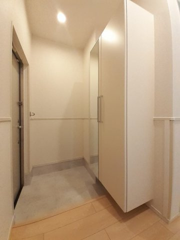 コージーコート　（城東区）の玄関