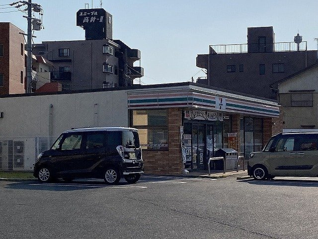 ローレルの周辺|セブン-イレブンまで190m