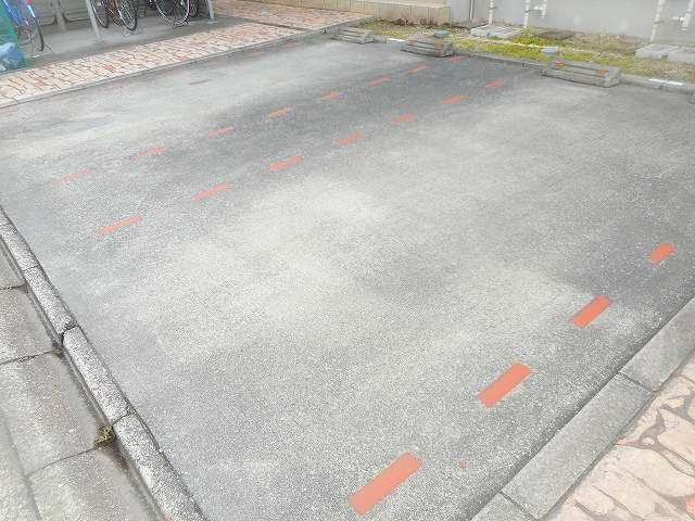 馬車道館の駐車場