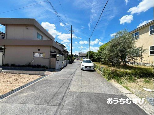 尾張旭市東名西町1期(全1区画)の前面道路含む現地写真